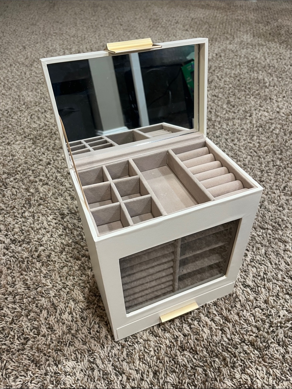 JEWELRY BOX - Picture 2 of 9